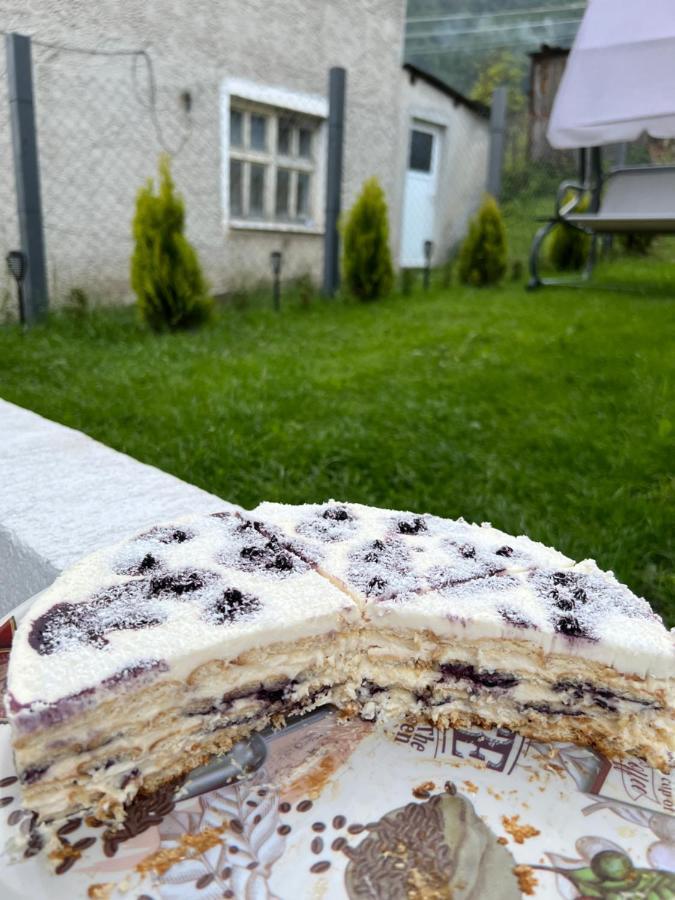 Къща За Гости "Домът На Краси" Yagodina Esterno foto